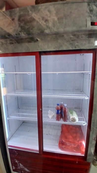 Витрина Холодильник
