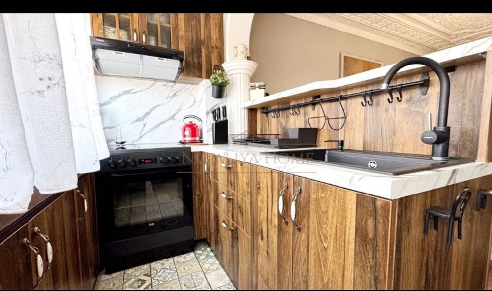 Продава се Четиристаен апартамент в Бургас, Сарафово - 100 кв.м за 867 €/кв.м - Снимка #2