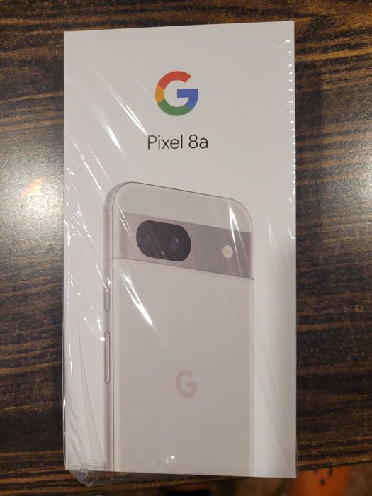 Google Pixel 8a, чисто нов, с остатъчна 1.5 год.