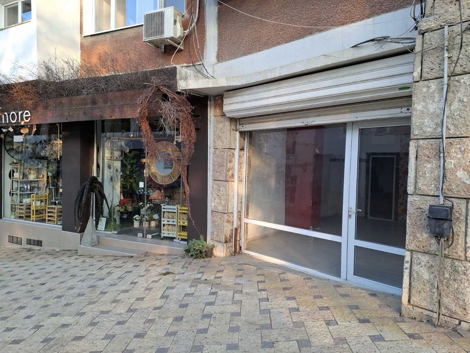Дава се под наем Магазин в Варна, Левски - 30 кв.м за 102 € - Снимка #2