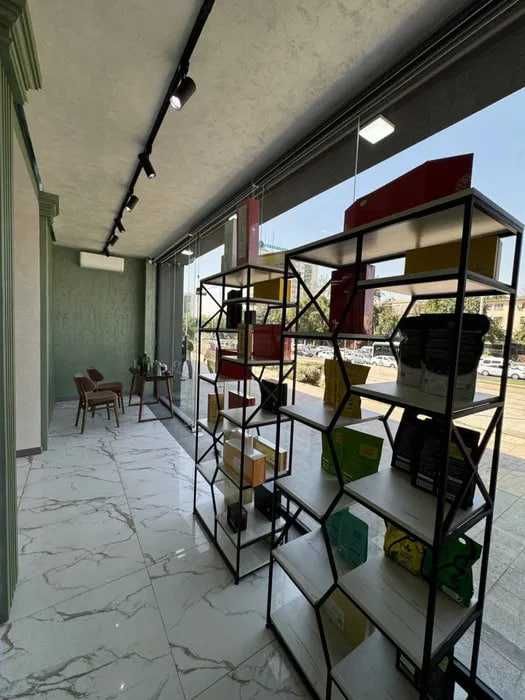 Продажа Помищения 1 линия Ориентир Минор Метро