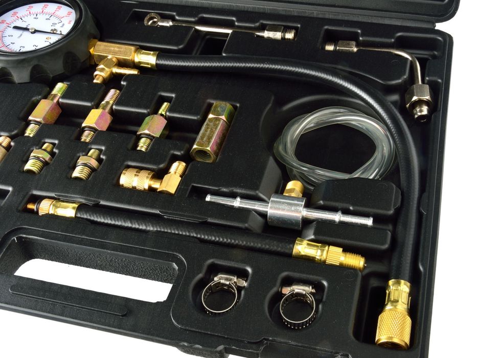 К-кт тестер за измерване на налягането на маслото и бензина