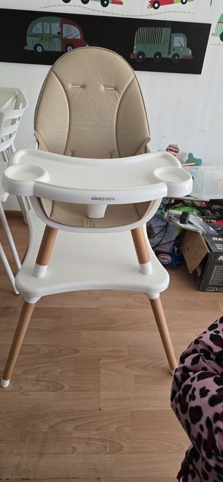 Столчета за хранене и работна масичка със стол