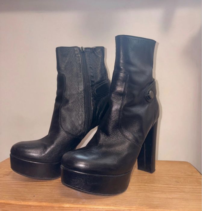 Botine negre cu toc