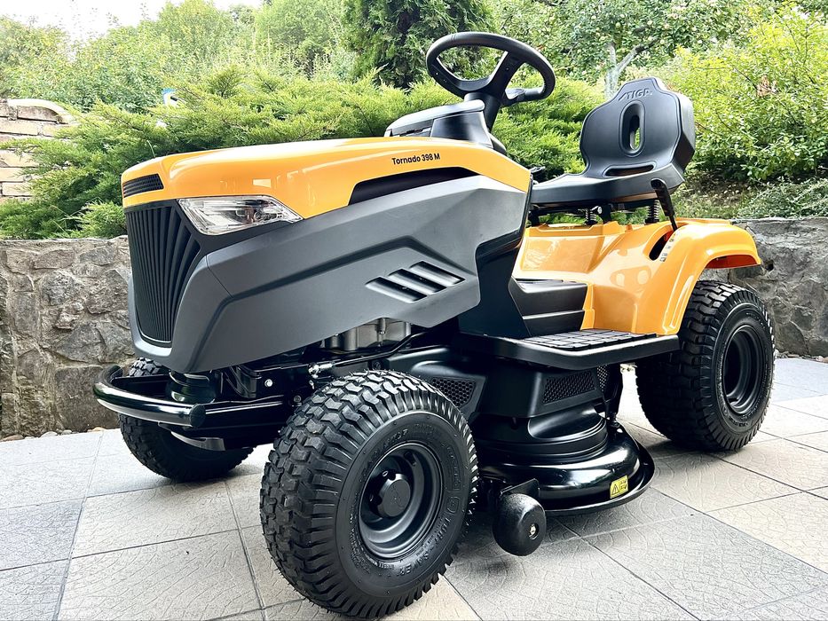 *** NOU - STIGA TORNADO 2026/07 - 98cm -Tractoras gazon - iarba tractor - 11,6CP ***