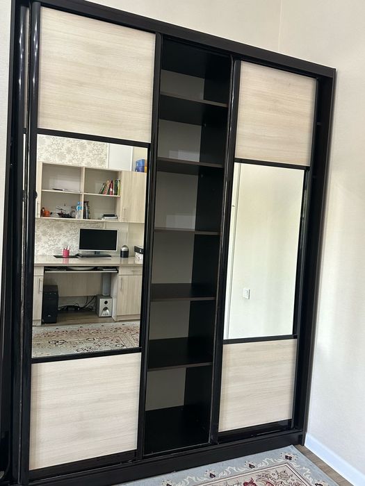 Продаю шкаф-купе