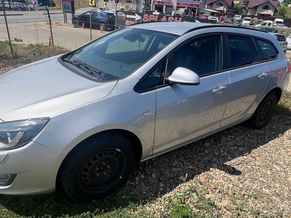 De vanzare Opel Astra J