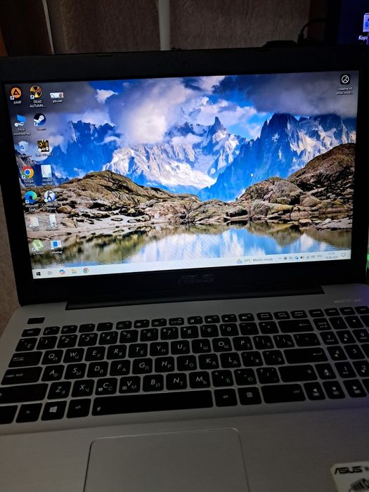 Ноутбук ASUS в хорошем состоянии