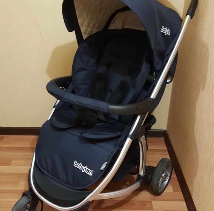 Детская коляска.