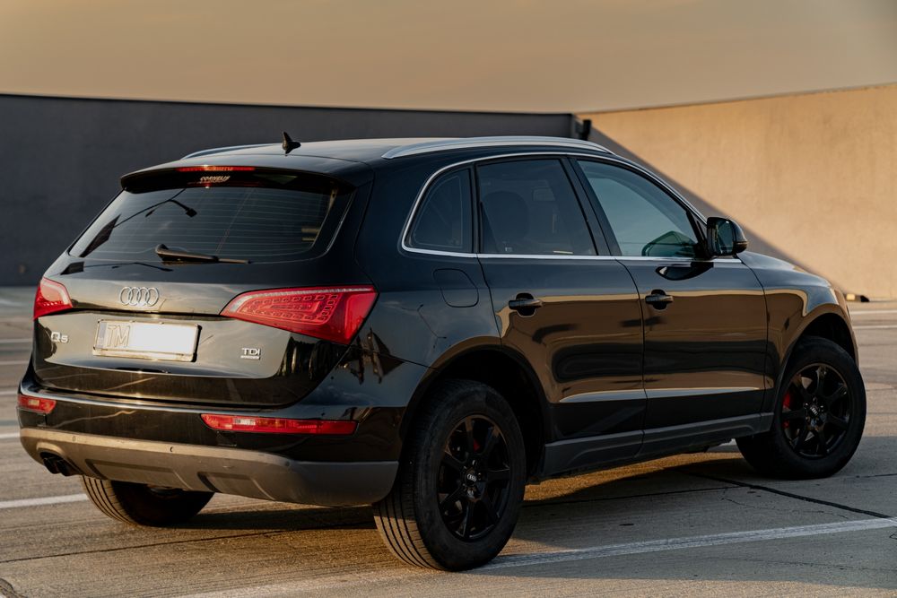 Audi Q5 quattro 2012
An 2012
Motor 2.0 tdi
Cutie manuala
Preț 12.990