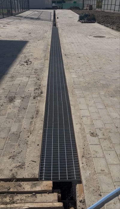 Trepte zincate rezistente