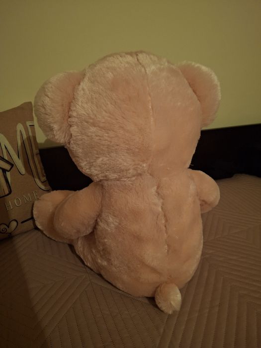 Розово плюшено мече