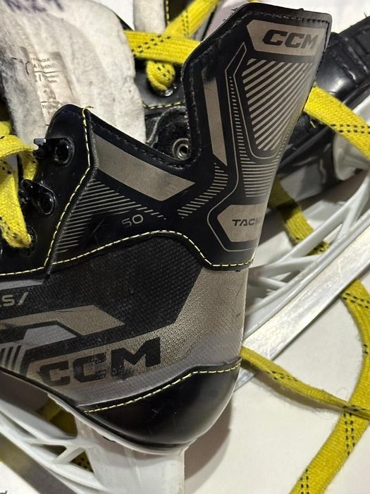 Продам коньки детские для хоккея