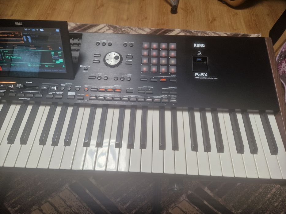 Korg pa5 x international