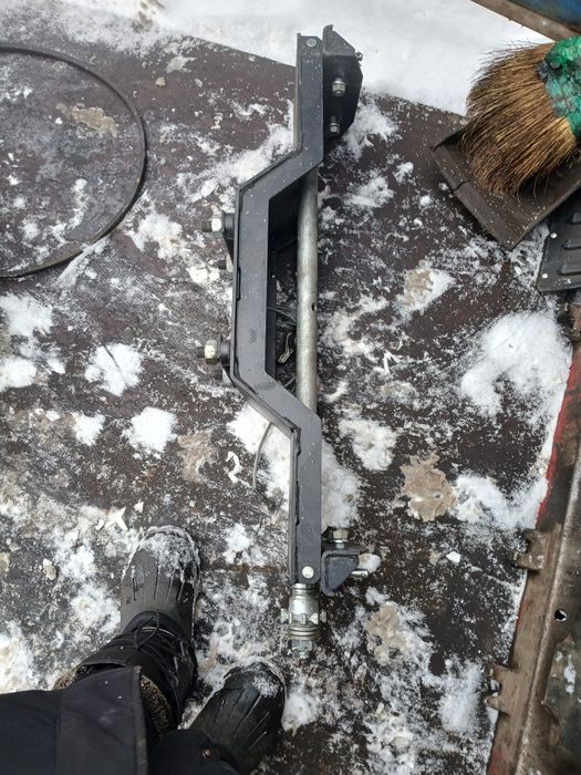 Кранштейн запаски Камаз 43118