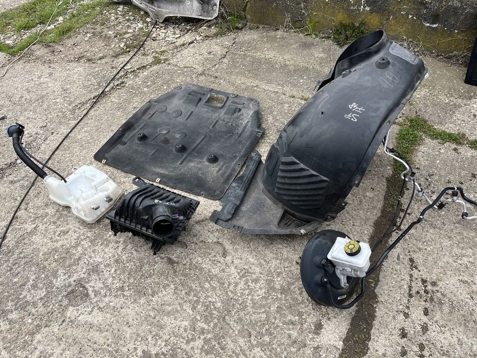 Scut / Carenaj / Carcasa filtru / Vas apa / Tulumba BMW X1 F48