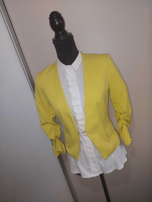 Sacou office cu umeri creți, mâneci crete galben