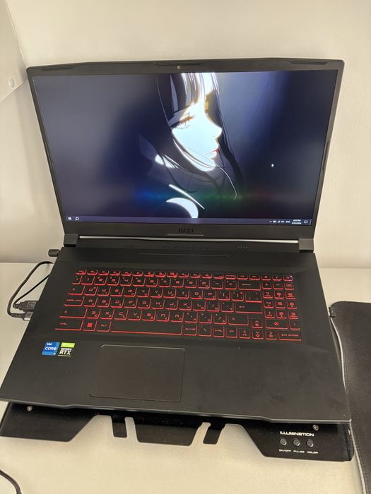 Геймърски лаптоп Katana GF76 11UE