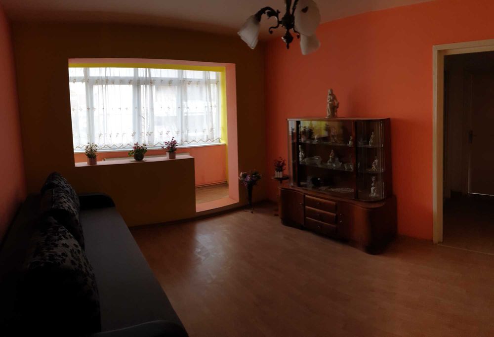apartament 2 camere de inchiriat zona Cedonia