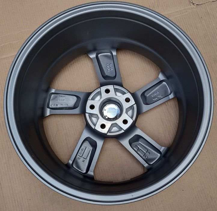 Jante 18  Audi Rotor RS A3 A4 A5 A6 A7 A8 Q3 Q5  pe 18 "