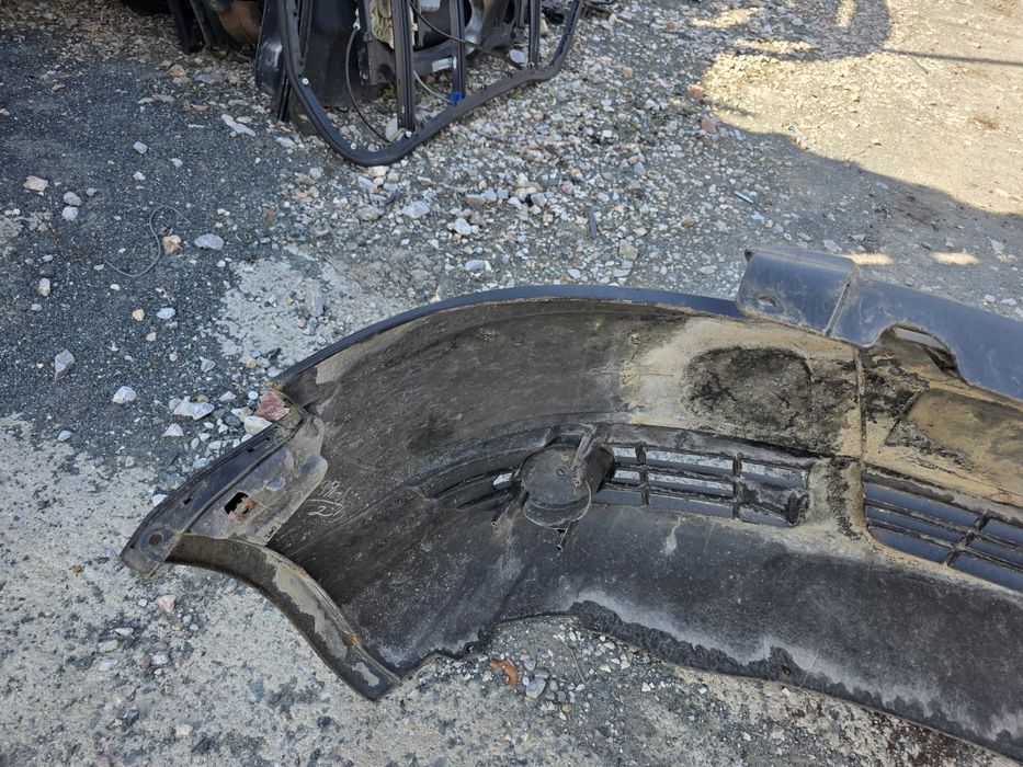 Предна броня Vw Caddy 04-010 без халогени/черна