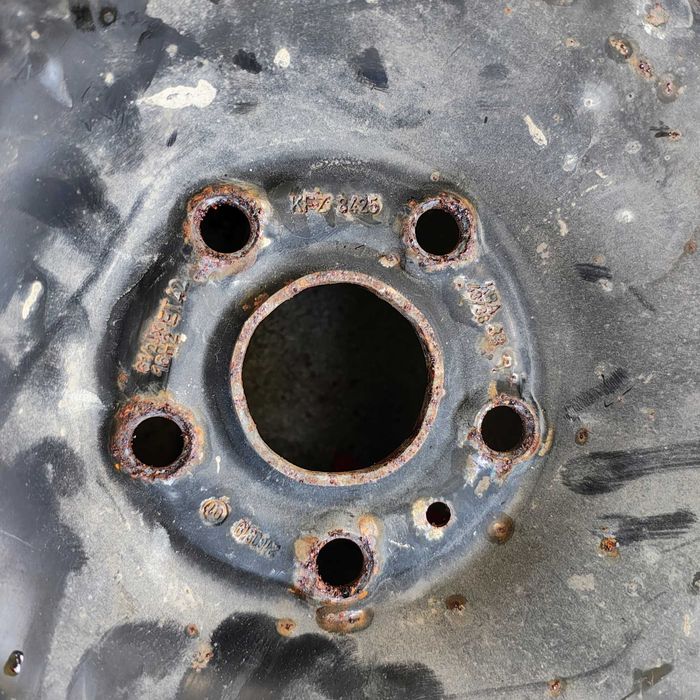 Гуми с джанти 16"