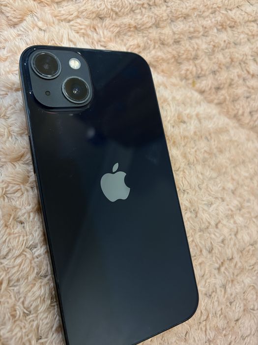 Продам iphone 13/ 128
