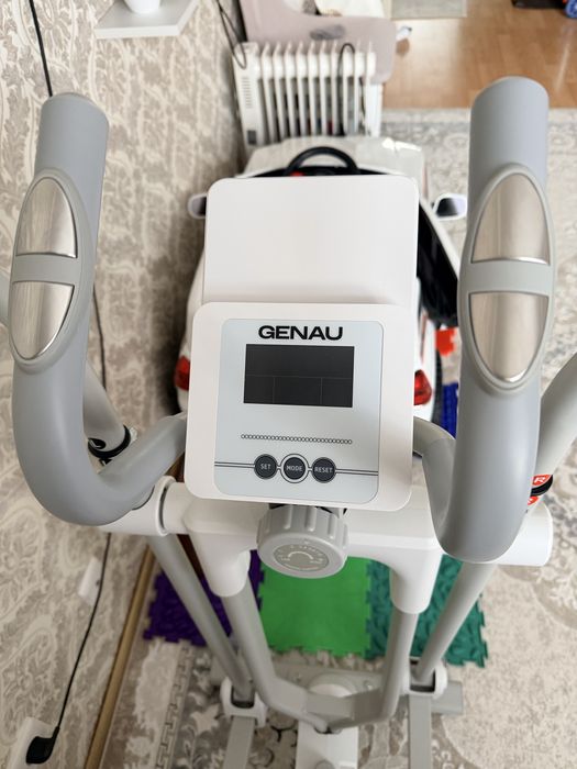 Продам тренажер Genau
