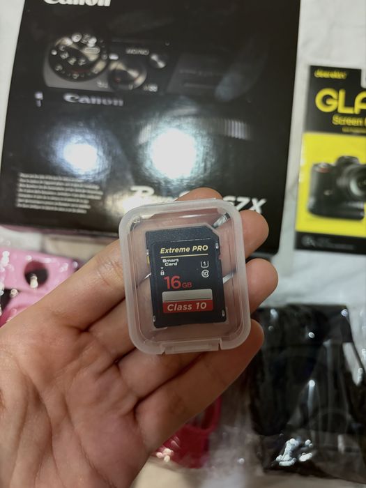 Canon Poweshot G7X Mark III - комплект