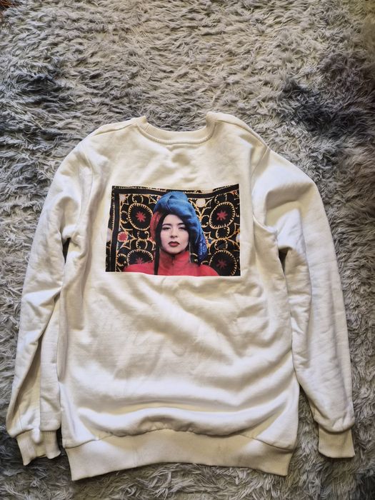 Кофта с афтогрофом Manizha