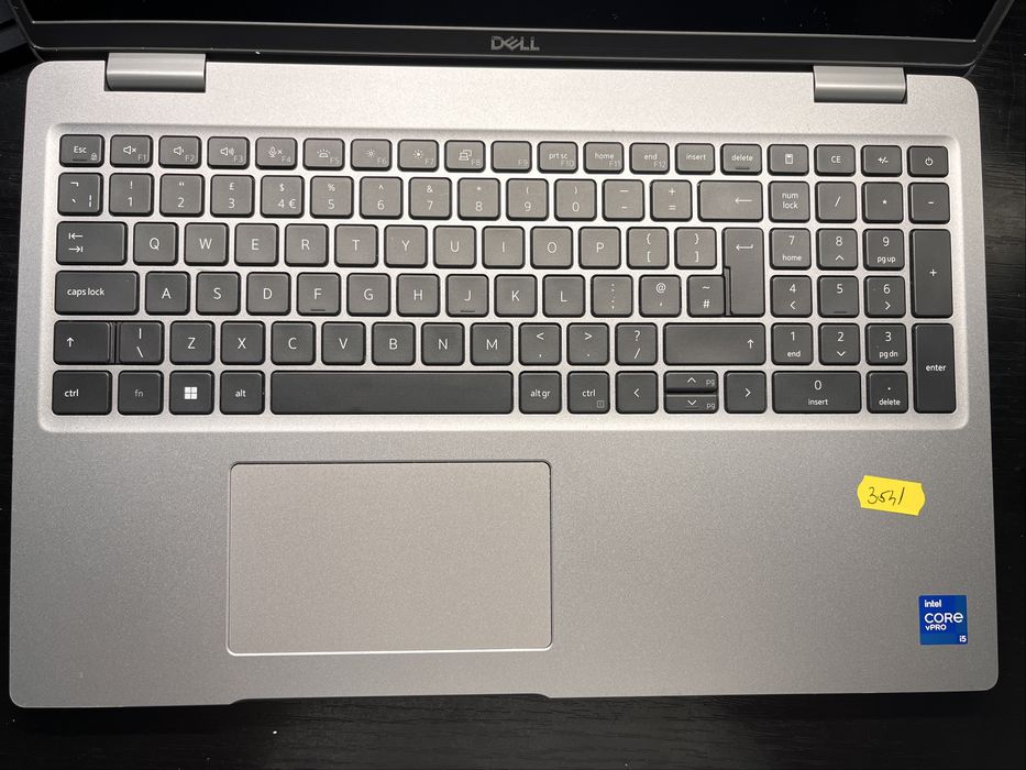 Amanet Vitan-AG. SOCULUI-Laptop Dell I5 11th gen, 8GB RAM