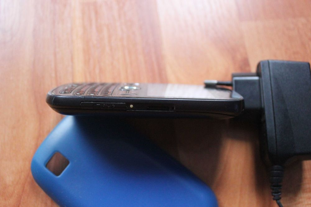 Nokia Asha 200 - dual sim