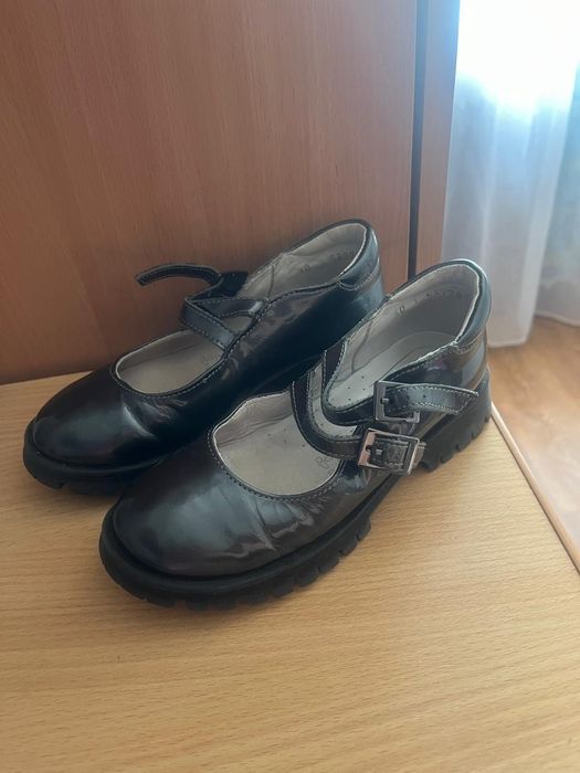 Продам ортопеды на девочку