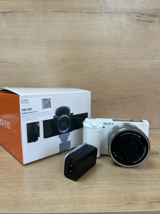 Видеокамера | Sony ZV - E10 / Рассрочка 0-0-12