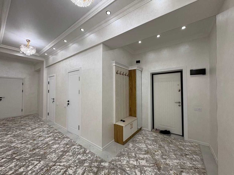 3х комнатная квартира на 12 этаже 90кв/м, в Самарканде