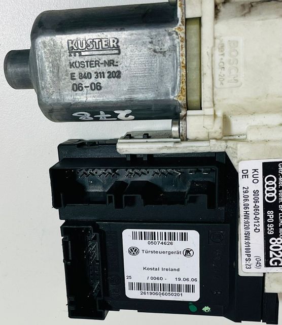 Motoras macara geam dreapta fata + modul Bosch 8P0959802P/840311202/E