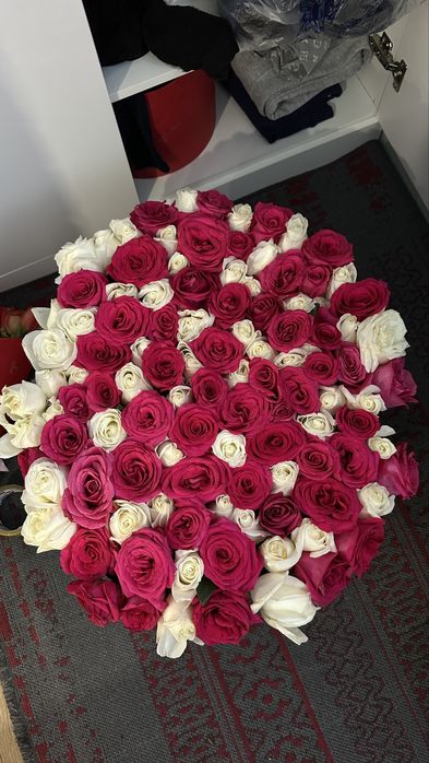 Свежие розы голанские