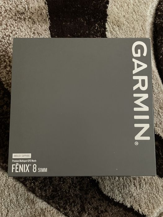 Ceas Garmin Fenix 8 Amoled Sapphire Titanium Curea Din Piele Chestnut