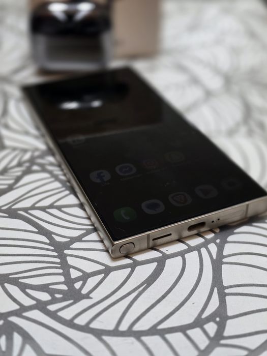 Samsung Galaxy S24 ULTRA ПОДАРЪК