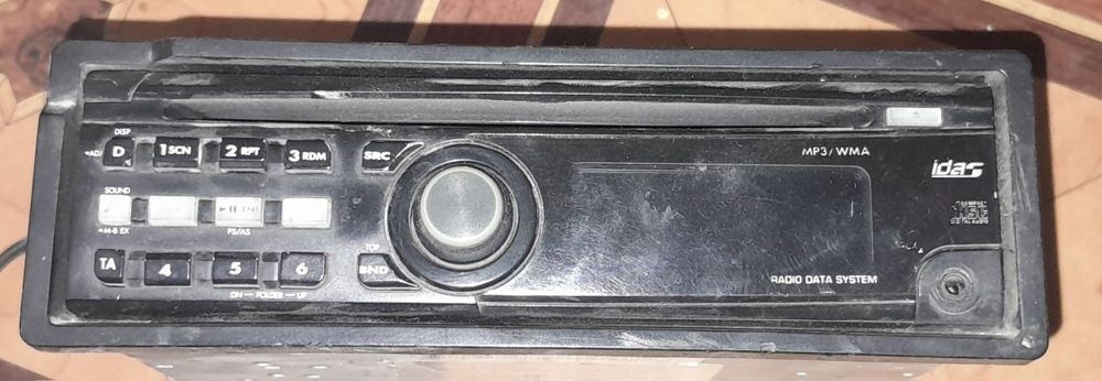 Продам магнитофон от матиза !