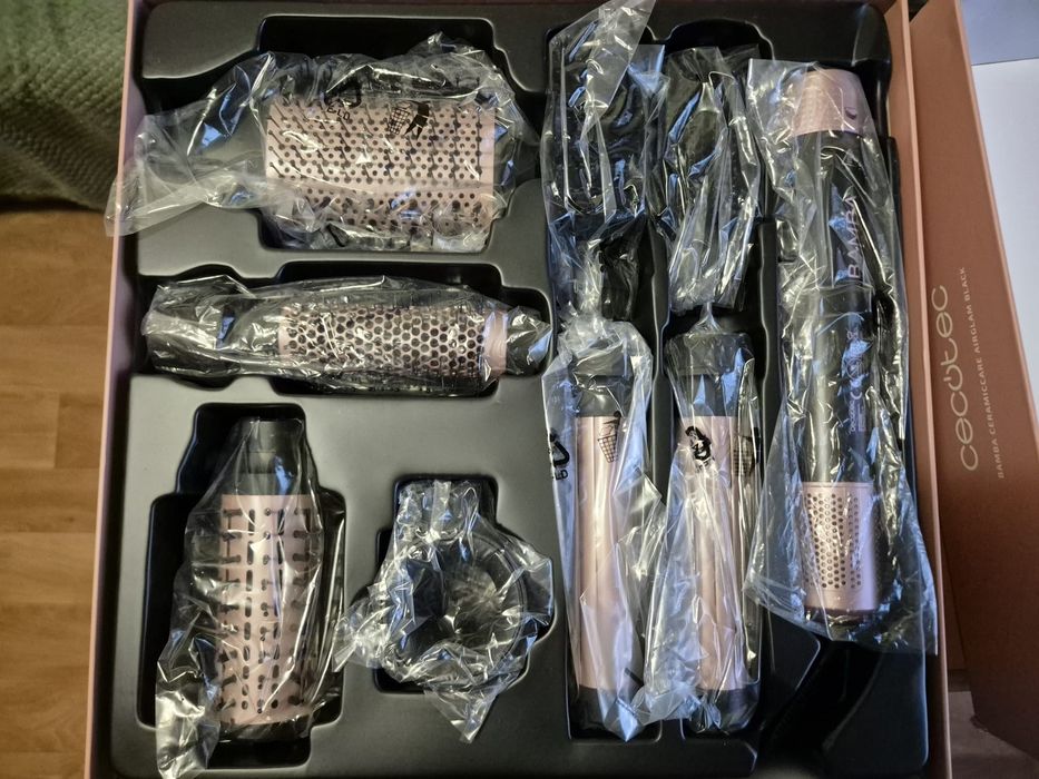 Продам фен " Cecotec Bamba" ( аналог Dyson ) новый