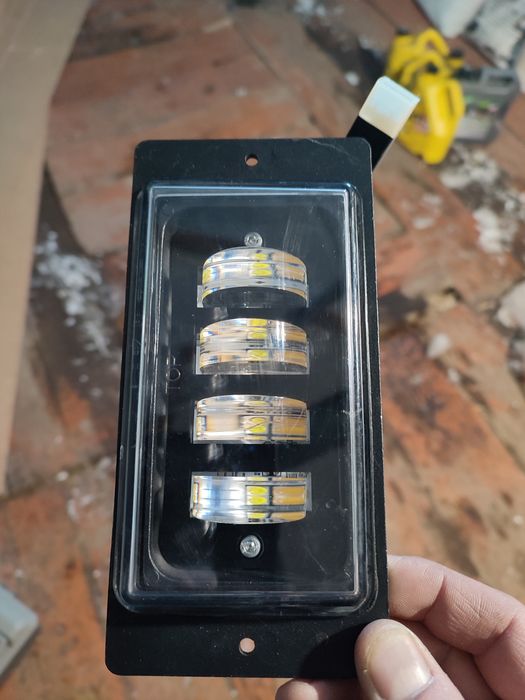 Продам противотуманные фонари 2 режима света