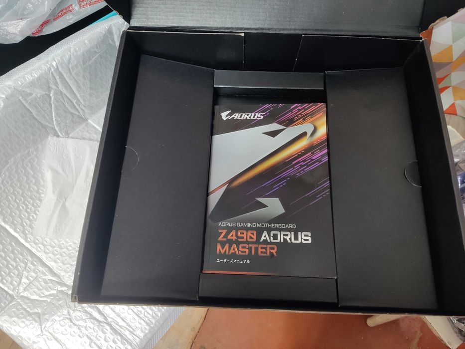 Gigabyte Z490 Aorus Master Open Box, не использовалась + i5-11400F