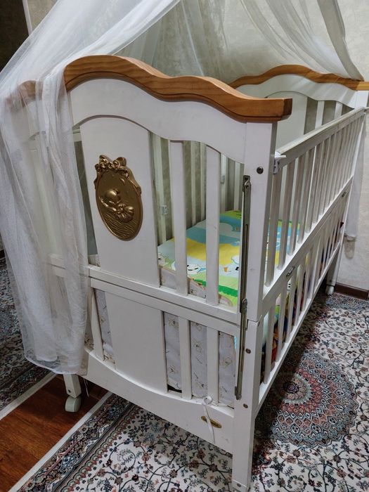 Detskiy kravat  xamma joyi but butun