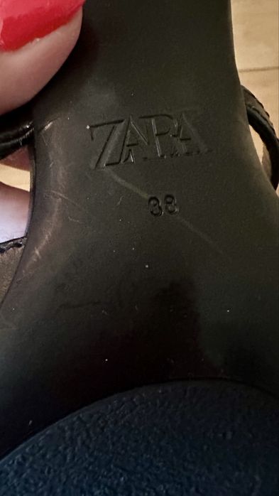 Обувки ZARA - нови