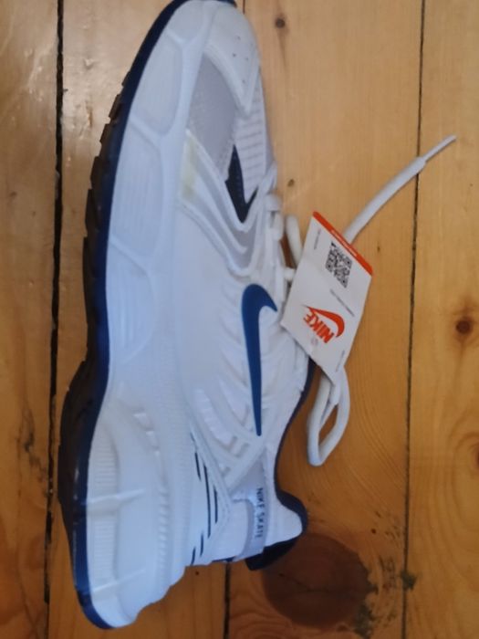 Маратонки NIKE Намаление