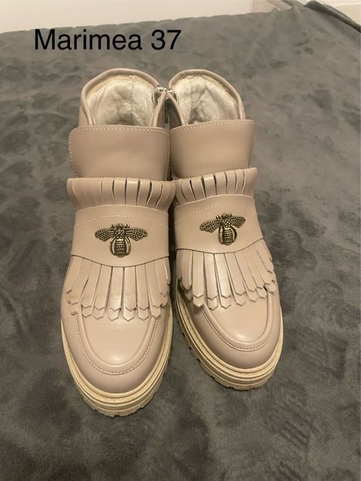 Ghete din piele naturala