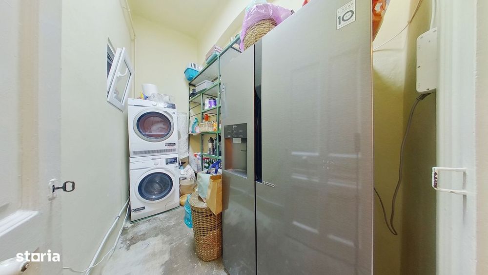 Apartament modern cu 3 camere intr-o cladire istorica, la 300 m de Pri