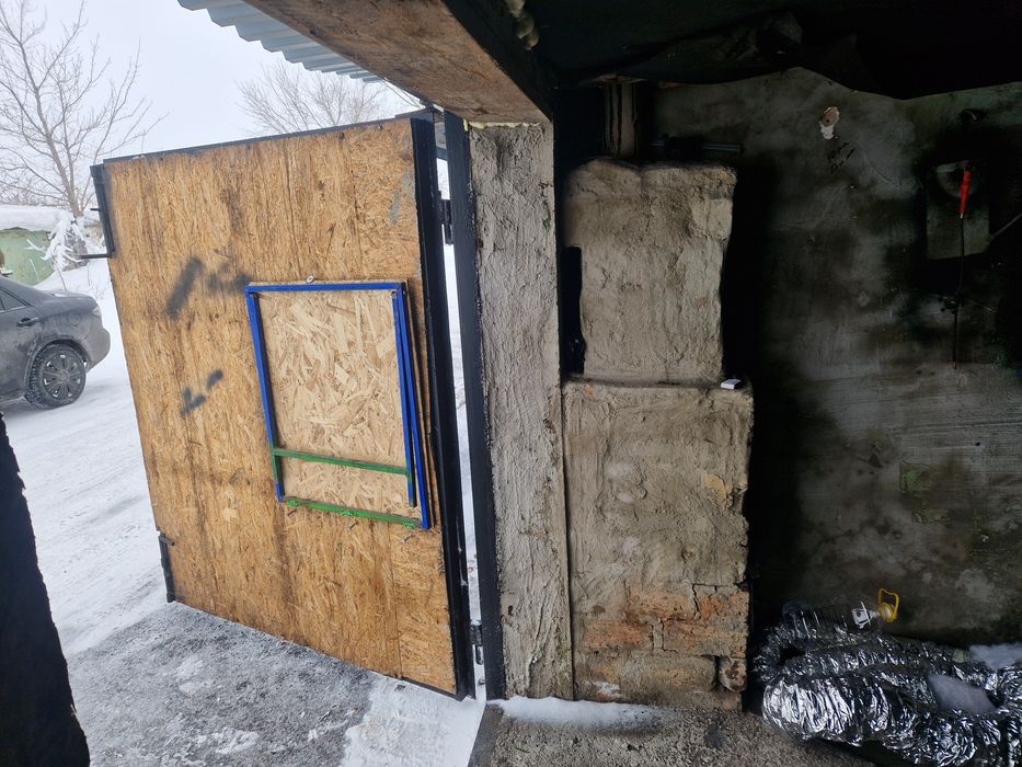 Продам гараж на 23 микрорайон