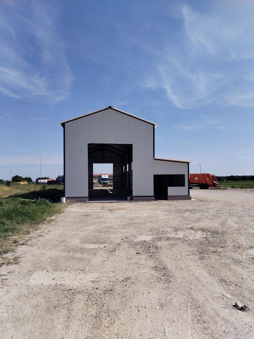 Vând structura metalica sau hala completa și saivan de oi